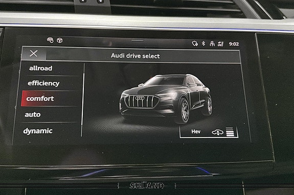 Audi e-tron Sportback 23 of 28