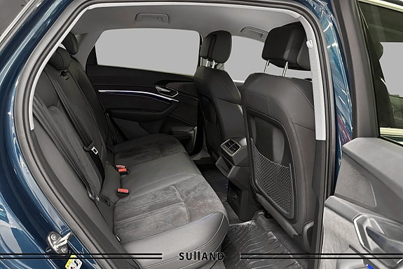 Audi e-tron Sportback 16 of 28