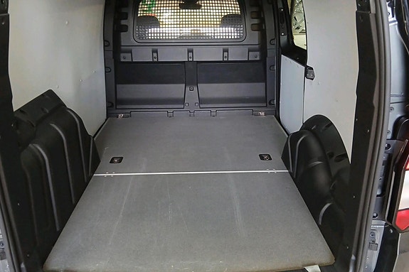 Volkswagen Caddy Maxi 9 of 10