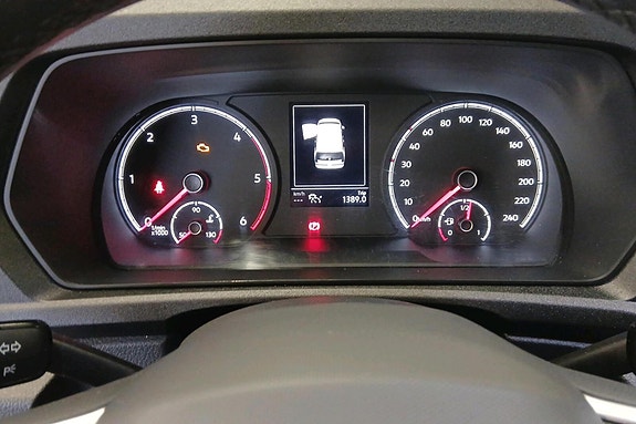 Volkswagen Caddy Maxi 8 of 10