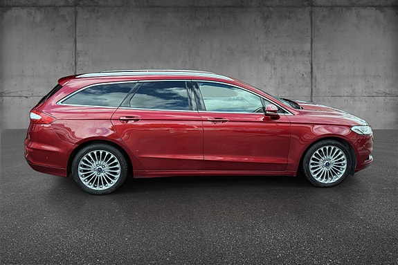 Ford Mondeo 2 of 5