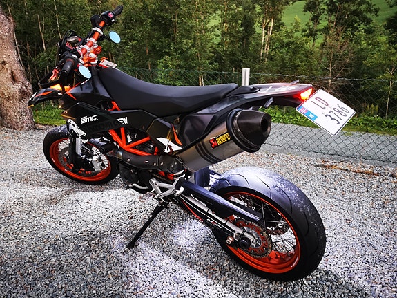 KTM 690 SMC R "Special Edition" 5 of 5