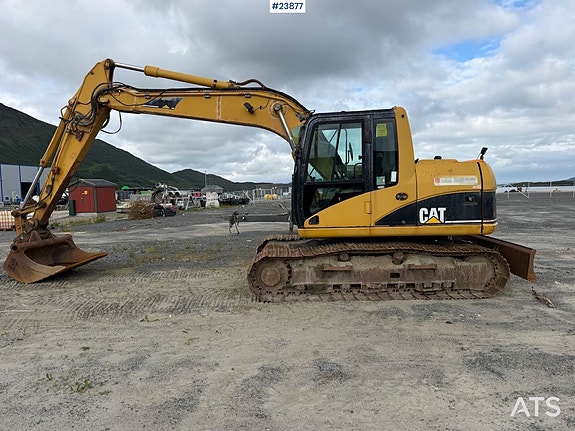 Caterpillar 312C gravemaskin m/ to skuffer 3 of 5