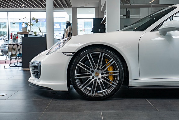 Porsche 911 5 of 5