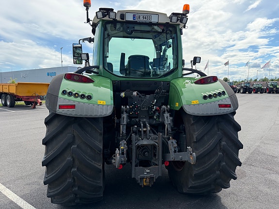 Fendt 718 5 of 5