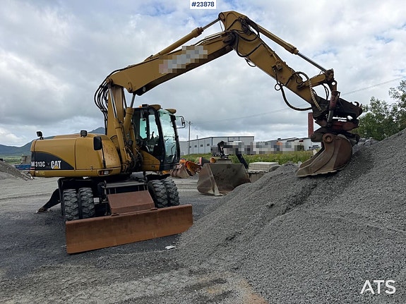 Caterpillar M313C hjulgraver m/ 2 skuffer og rototilt. SE VIDEO 6 of 30