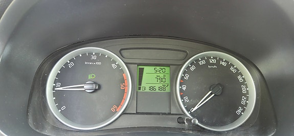 Skoda Fabia 8 of 12