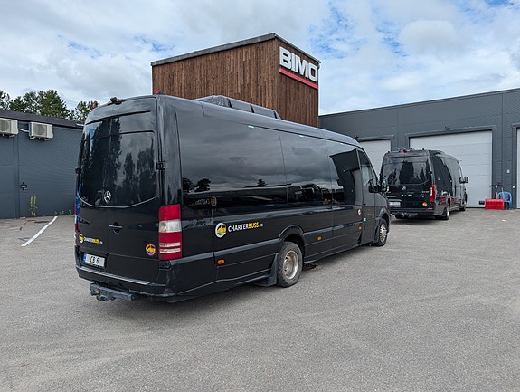 Mercedes-Benz Sprinter 2 of 5