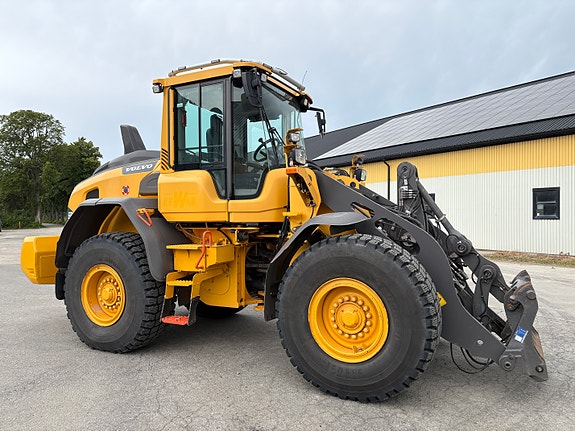 Volvo L70H 3 of 5