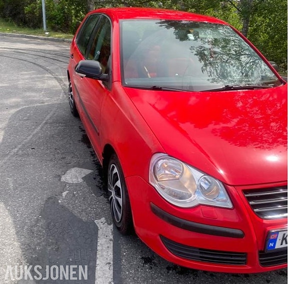 Volkswagen Polo 3 of 5