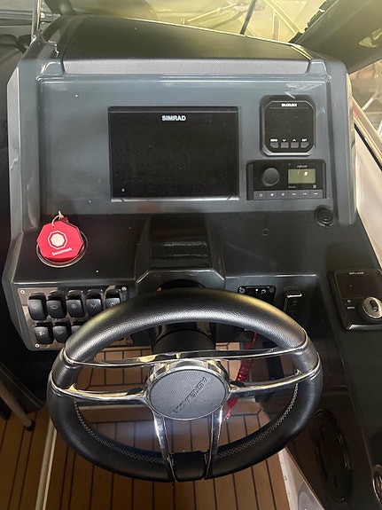 Askeladden C 65 Bow Rider / Suzuki DF 200APX / 2021mod / Formiddlingsalg 4 of 5