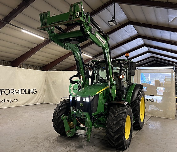 John Deere 5125R #Fronthydraulikk# Pent eksemplar# 2 of 5