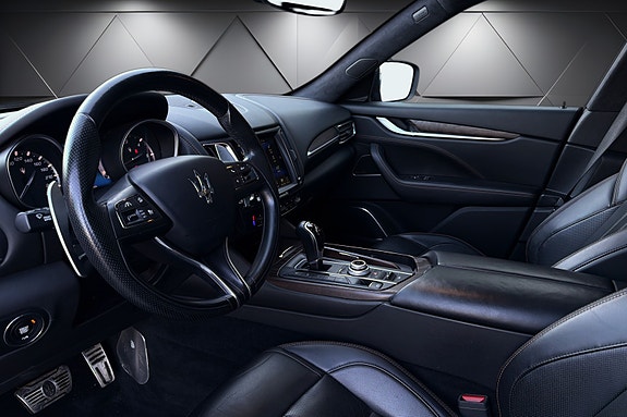 Maserati Levante 9 of 25