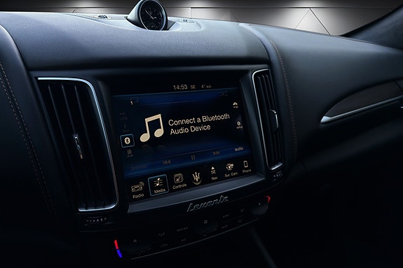 Maserati Levante 19 of 25