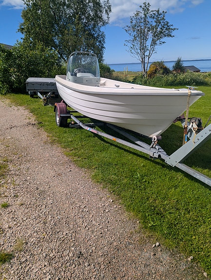 Terhi 6020 med båthenger og ekkolodd. 3 of 5