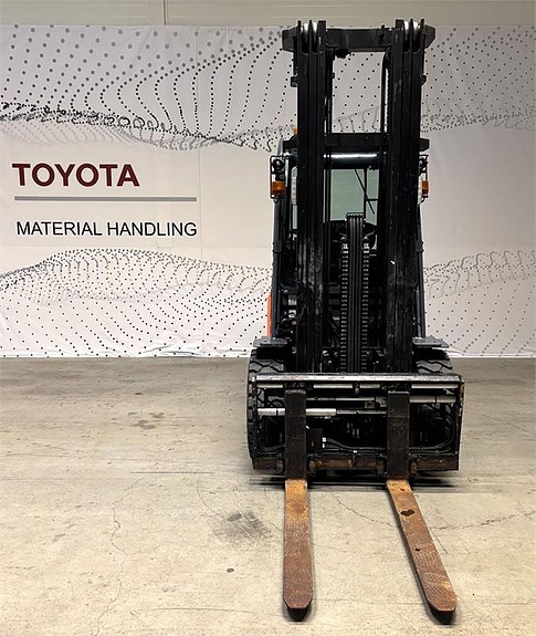 Toyota 52-8FDJF35 3 of 4