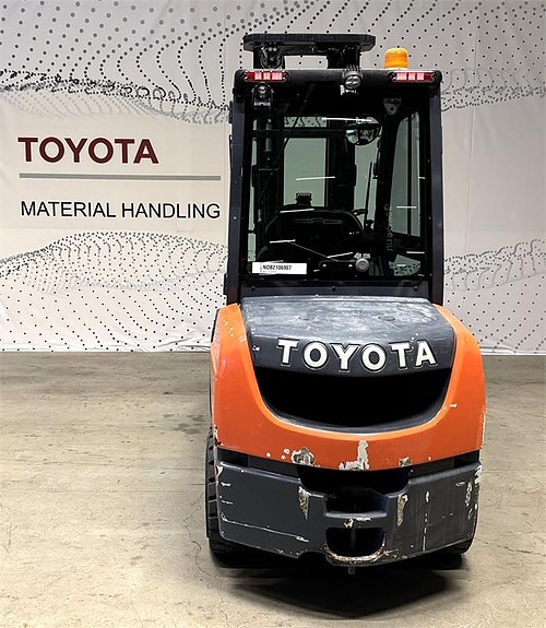 Toyota 52-8FDJF35 2 of 4
