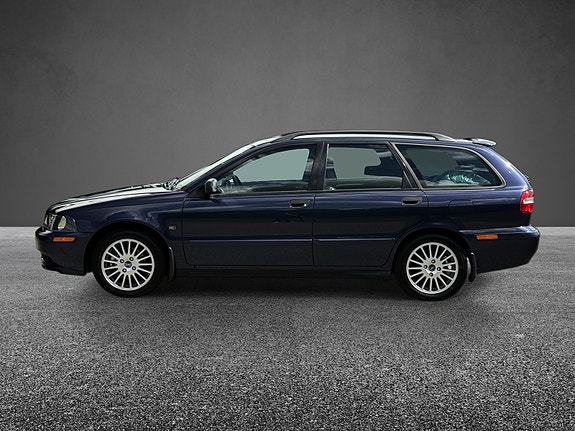 Volvo V40 5 of 5