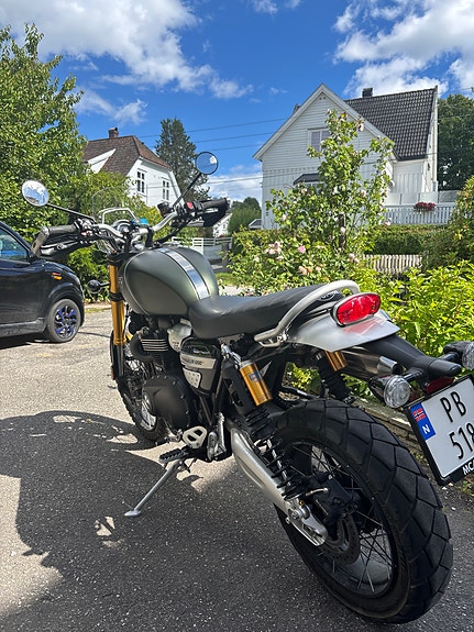 Triumph Scrambler 1200 XE 3 of 5