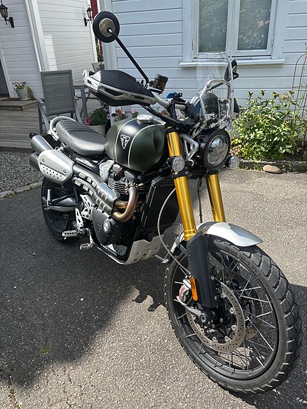 Triumph Scrambler 1200 XE 5 of 5