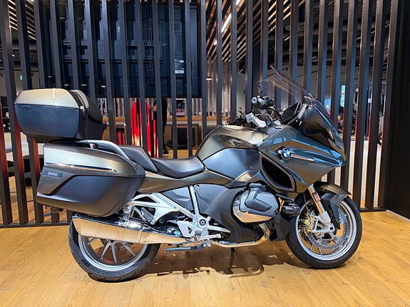 BMW R 1250 RT 2 of 5