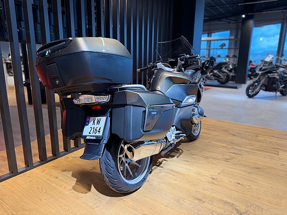 BMW R 1250 RT 3 of 5