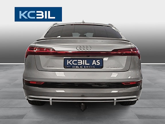 Audi e-tron Sportback 4 of 5