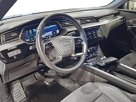 Audi e-tron Sportback 6 of 25
