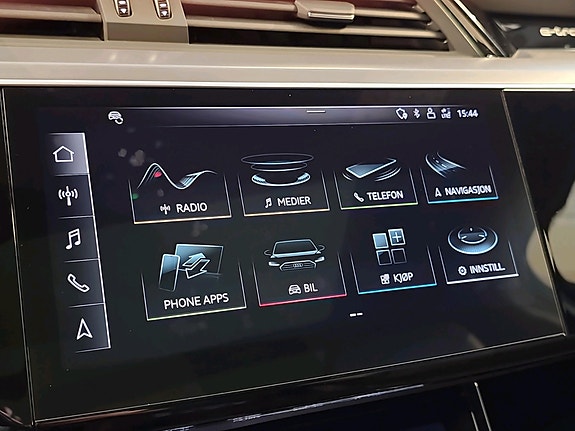 Audi e-tron Sportback 11 of 25