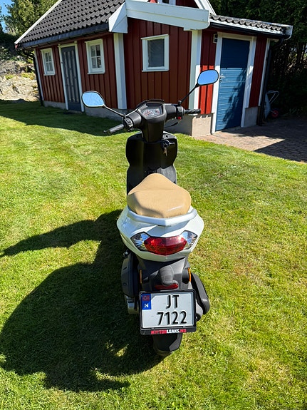Peugeot Kisbee 3 of 5