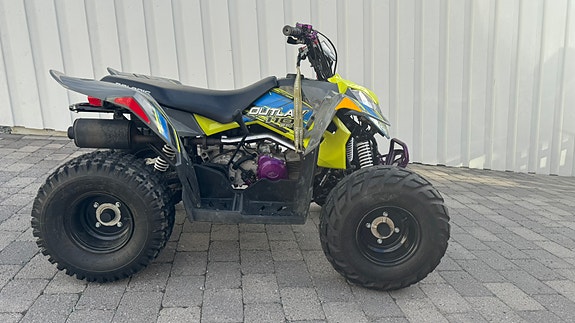 Polaris Outlaw 110 EFI 3 of 5