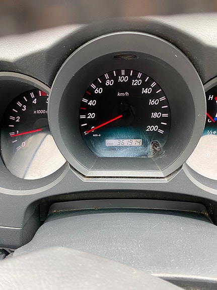 Toyota HiLux 10 of 11