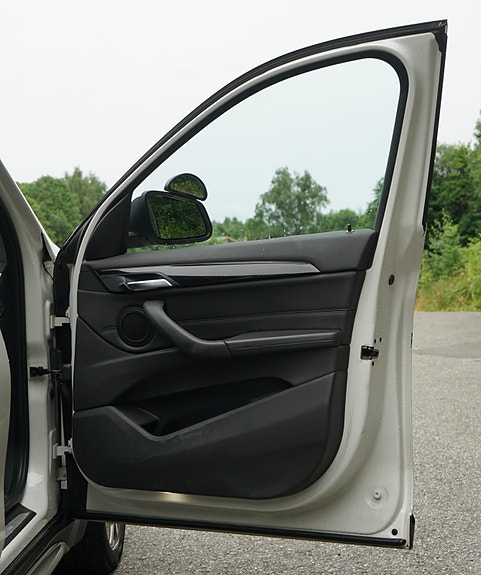 BMW X1 30 of 30