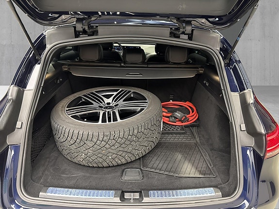Mercedes-Benz EQC400 16 of 30