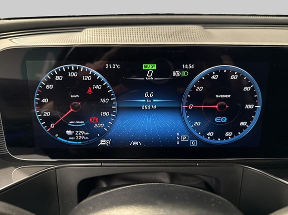 Mercedes-Benz EQC400 10 of 30