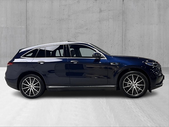 Mercedes-Benz EQC400 3 of 30
