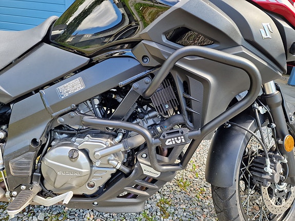 Suzuki DL 650 V-Strom XT 3 of 5