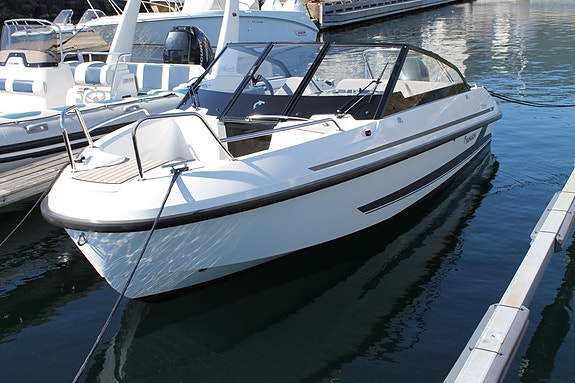 Yamarin 59 BR Premium Edition 2024mod med Yamaha 115 hk – Sjøsatt og ferieklar 2 of 5