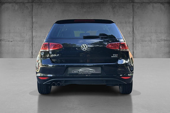 Volkswagen Golf 5 of 5