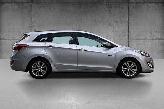 Hyundai i30 5 of 5