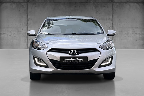 Hyundai i30 4 of 5