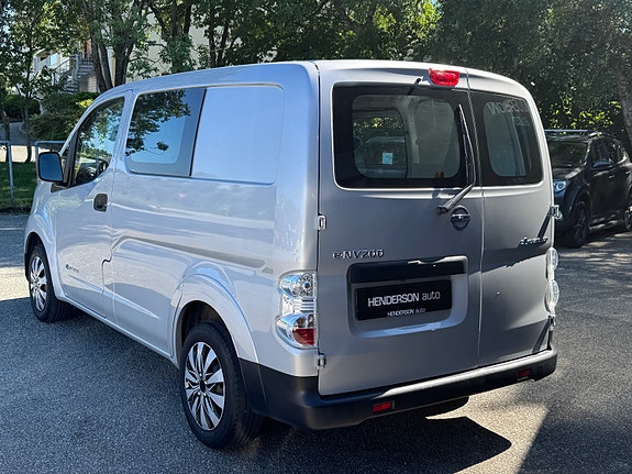 Nissan e-NV200 4 of 5