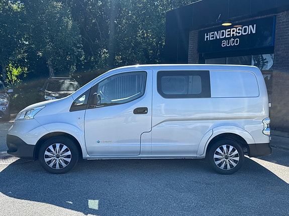 Nissan e-NV200 3 of 5