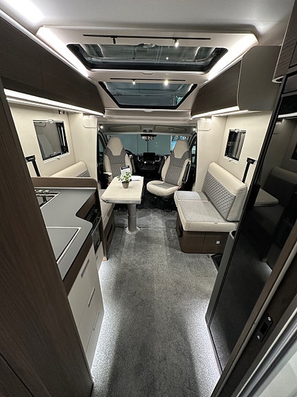 Bilde 19 av Adria CORAL SUPREME 670DC. 180HK. ADAPTIV-FARTSHOLDER.ALDE.