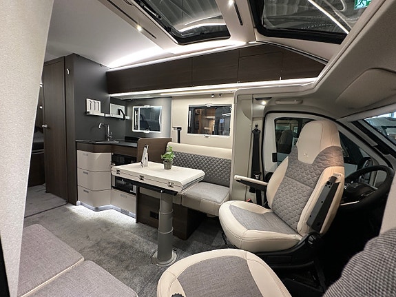 Bilde 13 av Adria CORAL SUPREME 670DC. 180HK. ADAPTIV-FARTSHOLDER.ALDE.