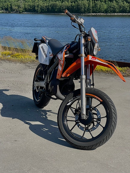 Rieju MRT 50 Enduro 2 of 4