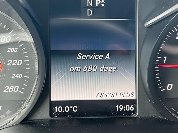 Mercedes-Benz V250 d 9 of 25