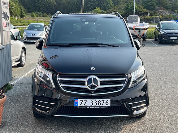 Mercedes-Benz V250 d 2 of 25