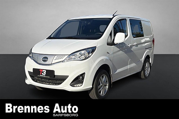 BYD T3 3 of 5