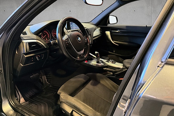 BMW 12 of 28